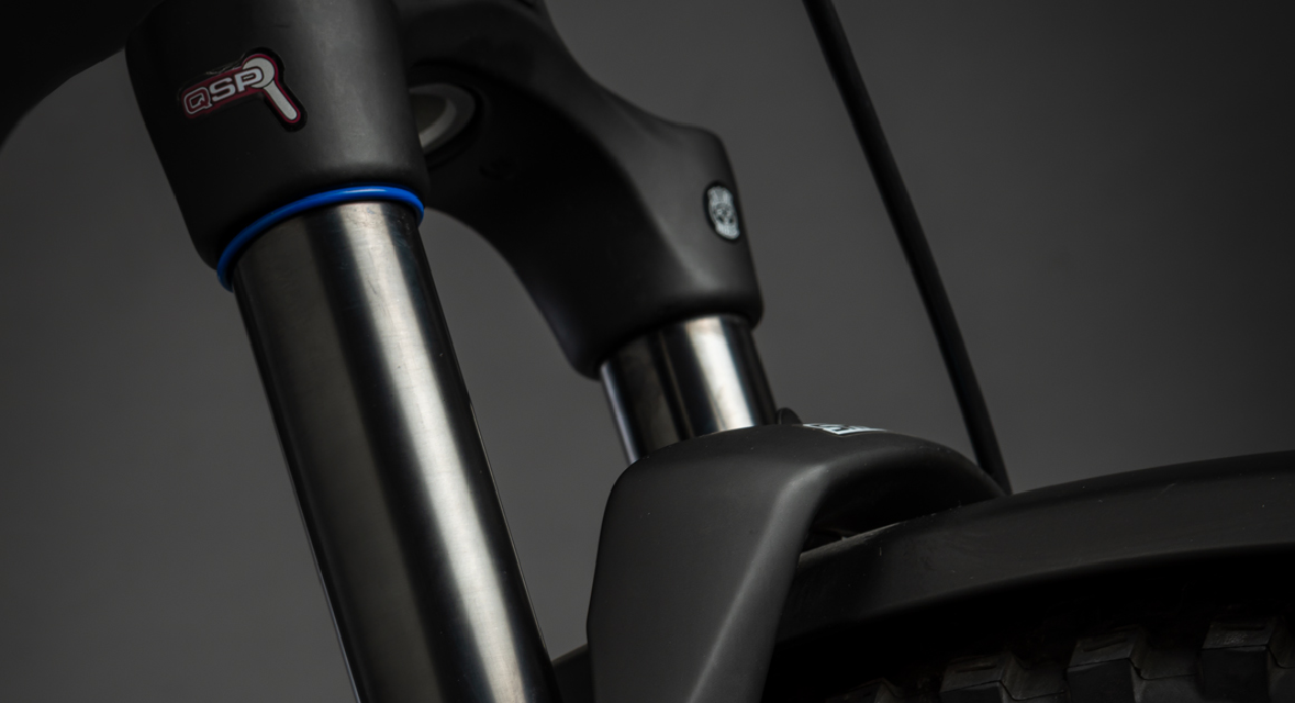 World Dimension Idol TRK-500 Bici Elettrica Trekking