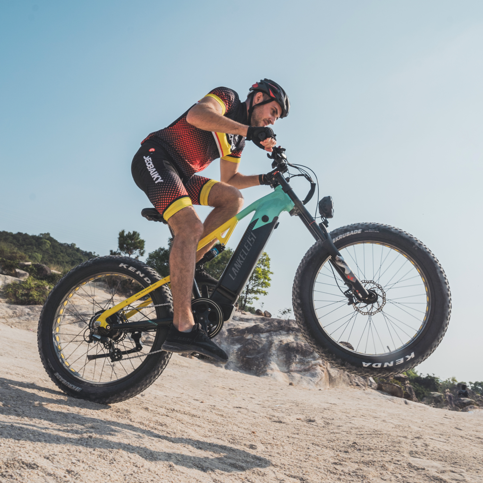 Lankeleisi RV800PLUS bici elettrica trekking 750W arancione