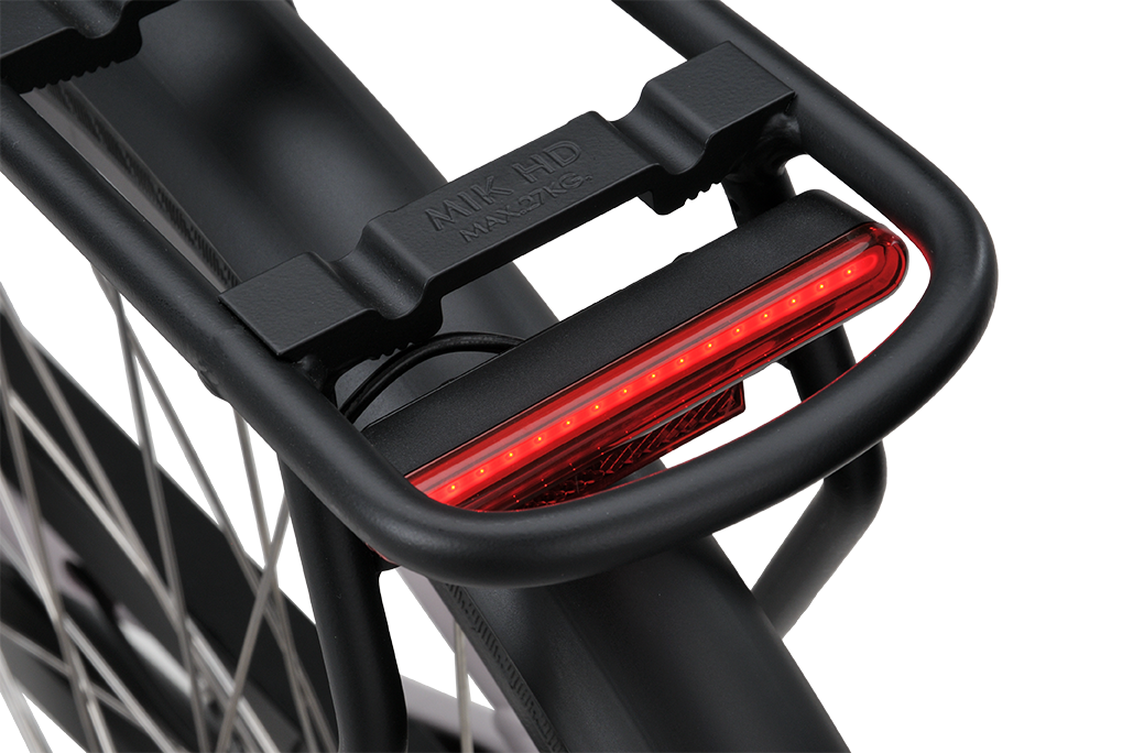 Batavus Fonk 7 bici elettrica nera telaio basso