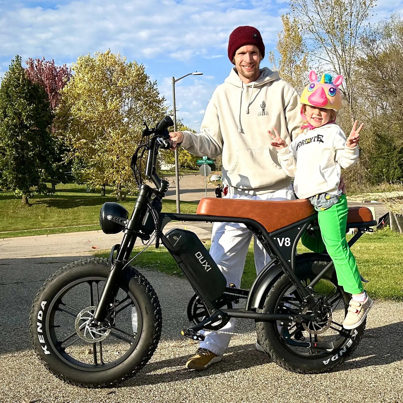 OUXI V8 Fat Bike Elettrica 750W Nera 48V 15Ah