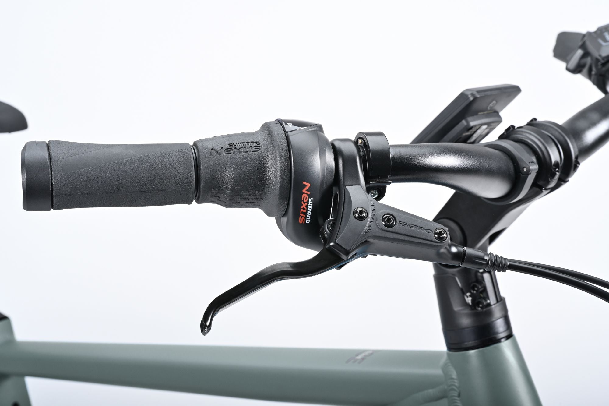 Winora Sinus R8Ef bici elettrica city cinghia telaio alto